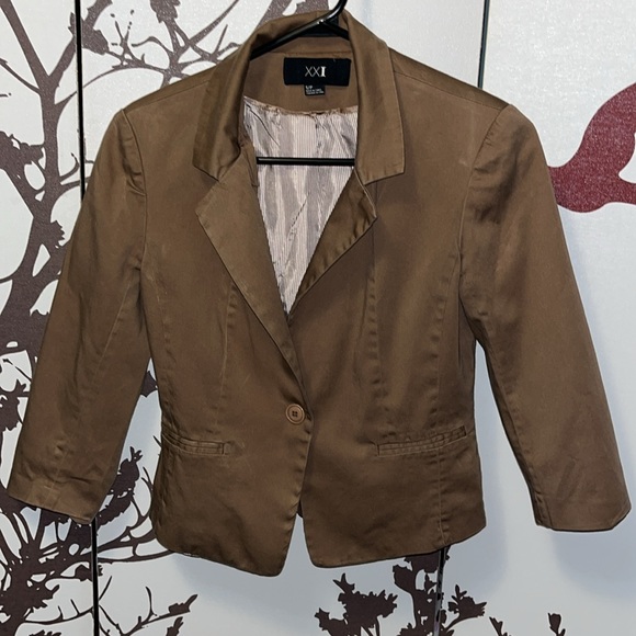 Forever 21 (Forever XXI) Women’s Size S Brown Tan & White One Button Blazer $30 - Picture 3 of 12